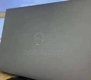 New Laptop Dell Precision 15 3520 16GB Intel Core i7 SSD 512GB