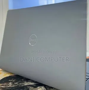 New Laptop Dell Precision 15 3520 16GB Intel Core i7 SSD 512GB