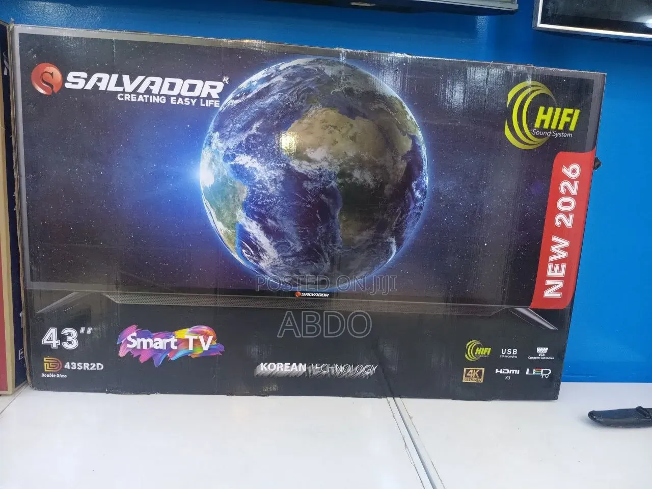 Salvadoor Smart  Led 4K TV 43 Inch Doubel Gelass 2026 Model Hifi Speak