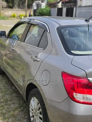 Suzuki Dzire 2022 Silver
