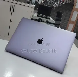 New Laptop Apple MacBook Pro 2017 16GB Intel Core i7 SSD 512GB