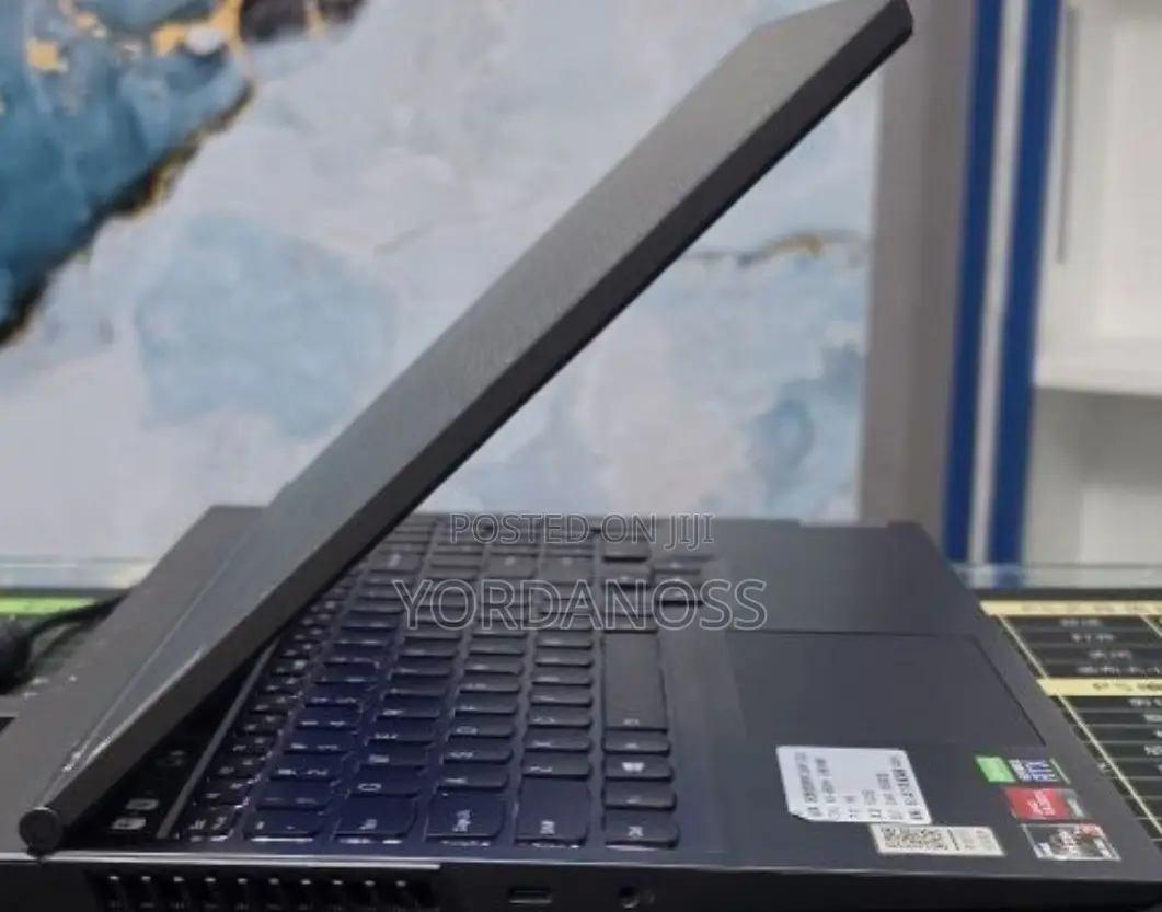 New Laptop Lenovo Legion 5 16GB AMD Ryzen 7 SSD 512GB