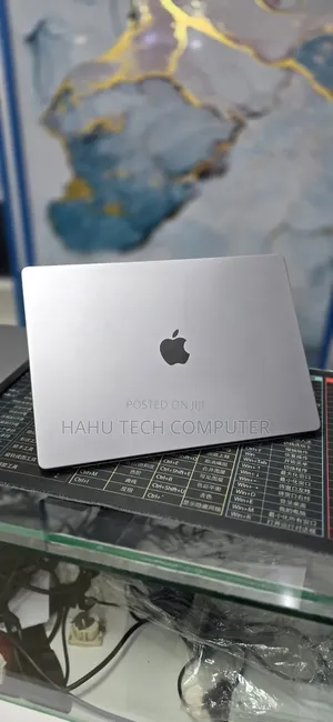 New Laptop Apple MacBook Pro 2021 M1 Max 64GB Apple M1 Max SSD 1T