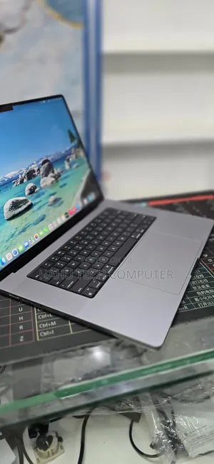 New Laptop Apple MacBook Pro 2021 M1 Max 64GB Apple M1 Max SSD 1T