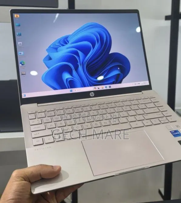 New Laptop HP Pavilion 15 16GB Intel Core i7 SSD 512GB