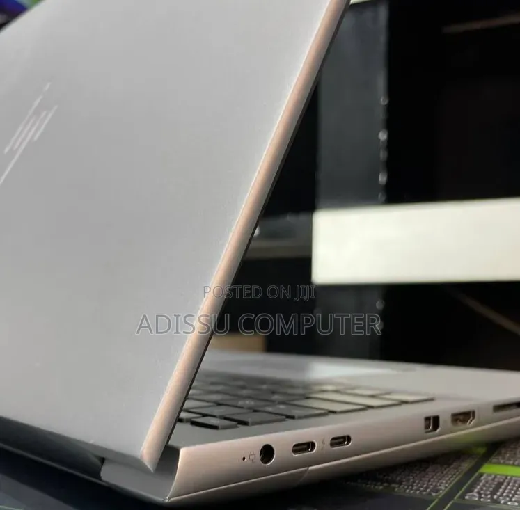 New Laptop HP ZBook 15 32GB Intel Core i9 SSD 512GB