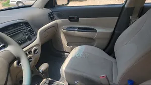 Hyundai Accent GLS Automatic 2010 White