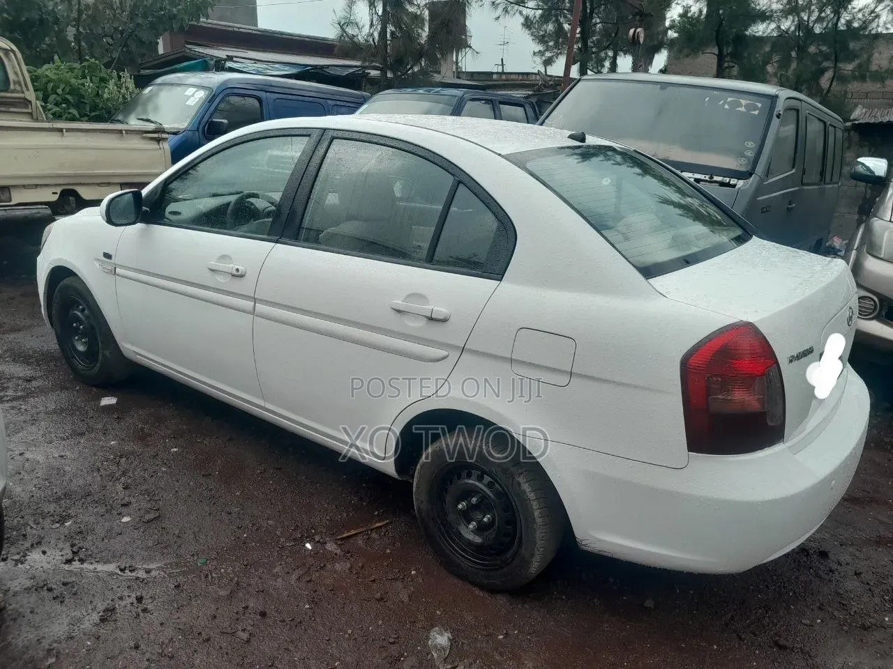 Hyundai Accent GLS Automatic 2010 White