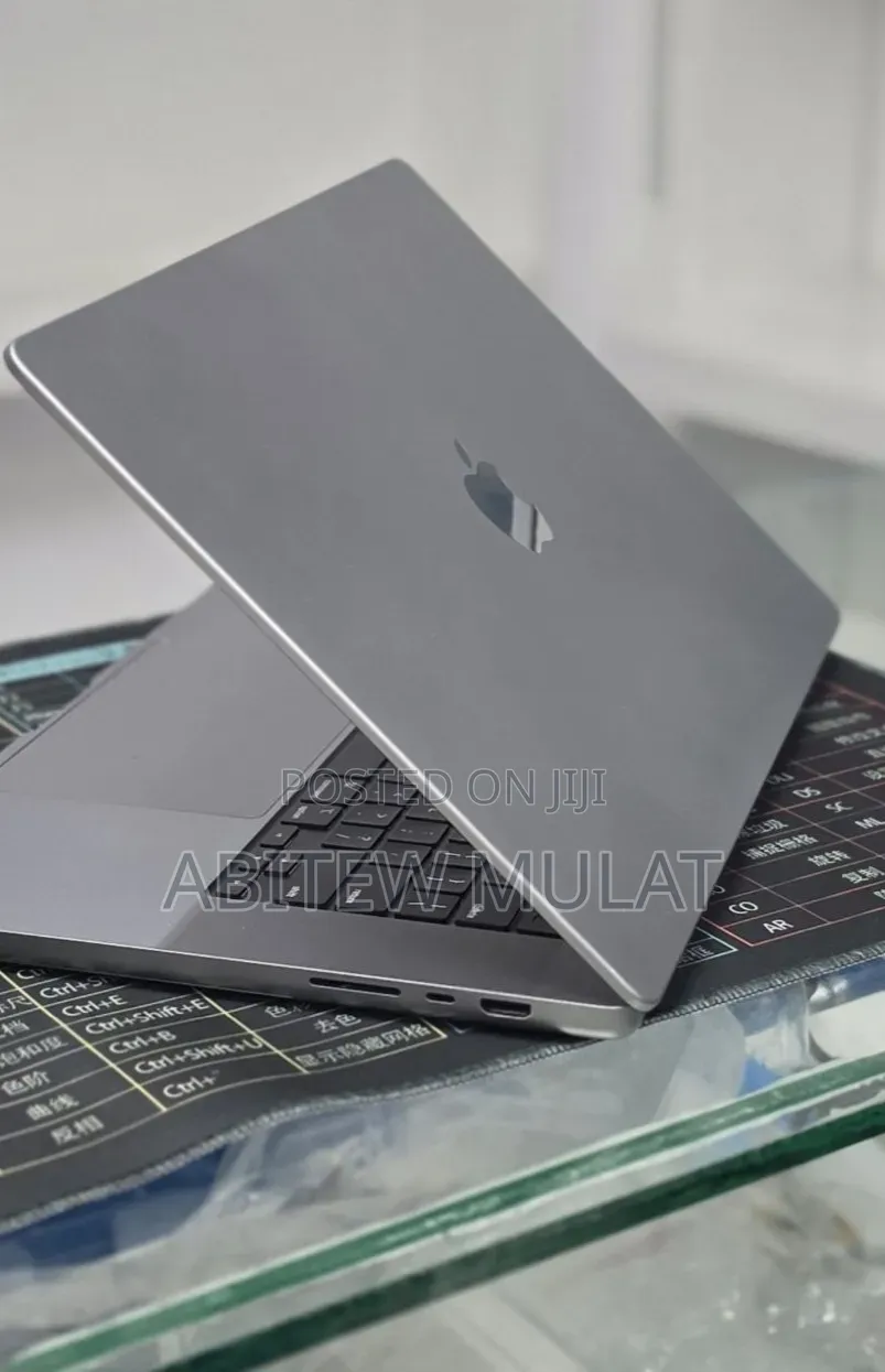 New Laptop Apple MacBook Pro 2021 M1 Max 64GB Apple M1 Max SSD 1T