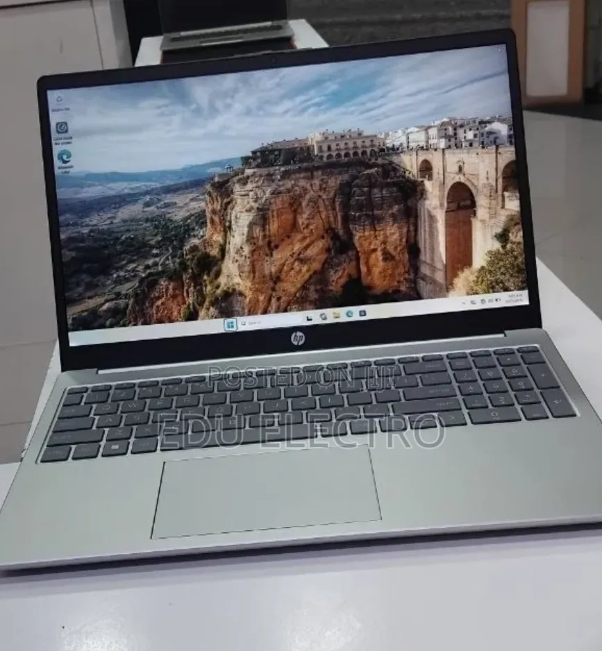 New Laptop HP Stream Notebook 16GB Intel Core i7 SSD 1T