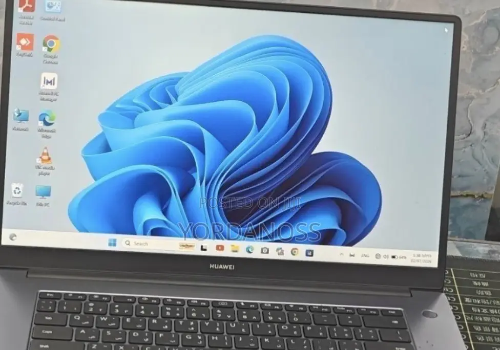 New Laptop Huawei MateBook 13 WRT-W19E 8GB Intel Core i3 SSD 256GB