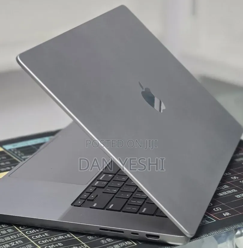 New Laptop Apple MacBook Pro 2021 M1 Max 64GB Apple M1 Max SSD 1T