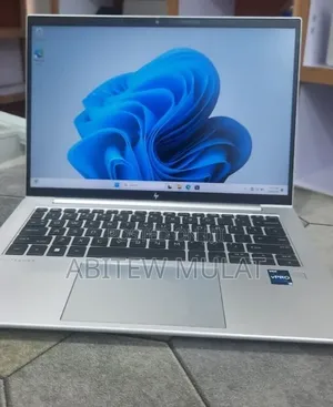 New Laptop HP EliteBook 840 G10 16GB Intel Core i5 SSD 512GB