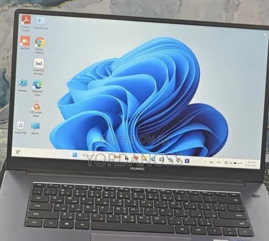 New Laptop Huawei MateBook 13 WRT-W19E 8GB Intel Core i3 SSD 256GB