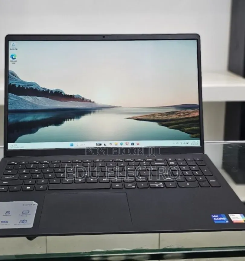 New Laptop Dell Inspiron 15 16GB Intel Core i7 SSD 512GB