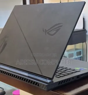 New Laptop Asus ROG Strix G18 12GB Intel Core i9 SSD 1T