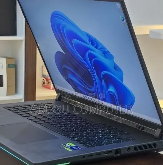 New Laptop Asus ROG Strix G18 12GB Intel Core i9 SSD 1T