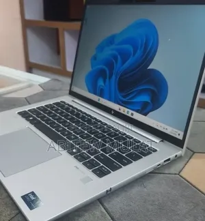 New Laptop HP EliteBook 840 G11 16GB Intel Core Ultra 7 SSD 512GB