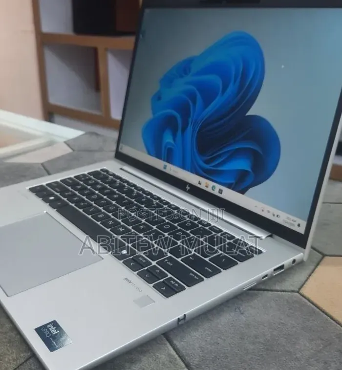 New Laptop HP EliteBook 840 G11 16GB Intel Core Ultra 7 SSD 512GB