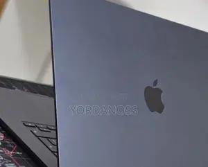 New Laptop Apple MacBook Air 2025 M4 16GB Apple M4 SSD 256GB