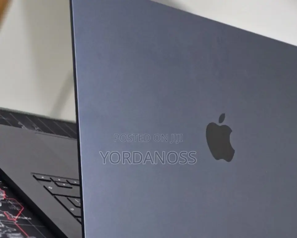 New Laptop Apple MacBook Air 2025 M4 16GB Apple M4 SSD 256GB