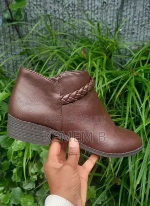 Short Boots