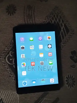 Apple iPad 9.7 16 GB Black