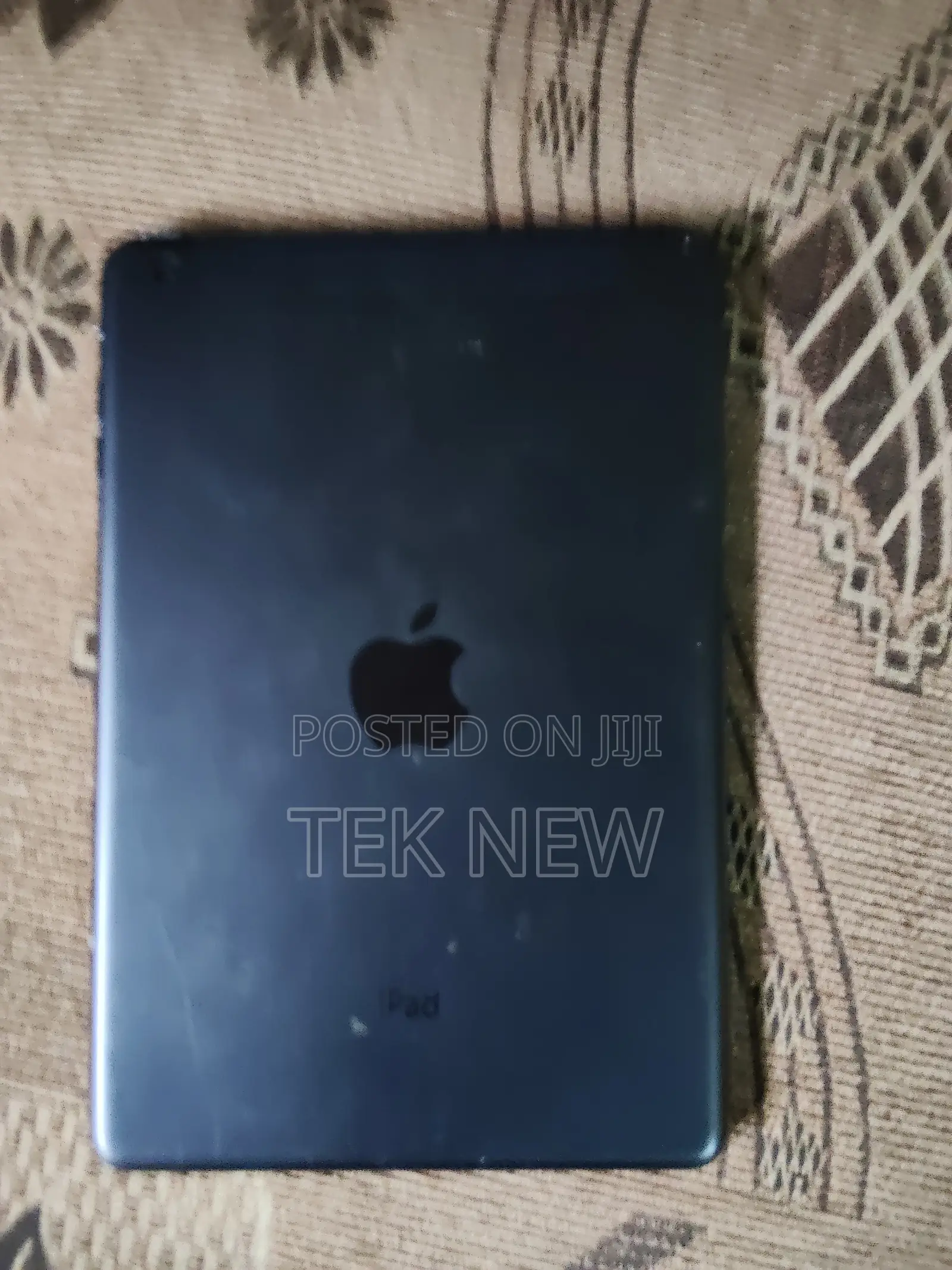 Apple iPad 9.7 16 GB Black