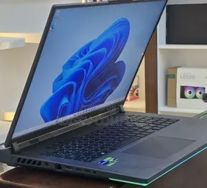 New Laptop Asus ROG Strix G18 12GB Intel Core i9 SSD 1T