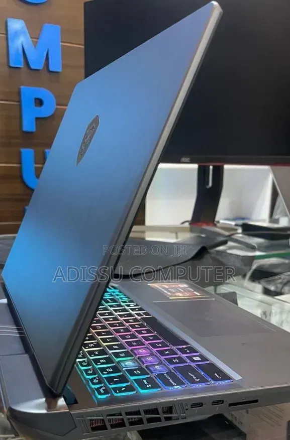 New Laptop MSI Vector 16 HX AI A2XWIG 16GB Intel Core Ultra 7 SSD 1T