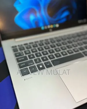 New Laptop HP ZBook 14 16GB Intel Core i7 SSD 512GB