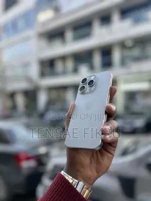 New Apple iPhone 15 Pro 256 GB Silver