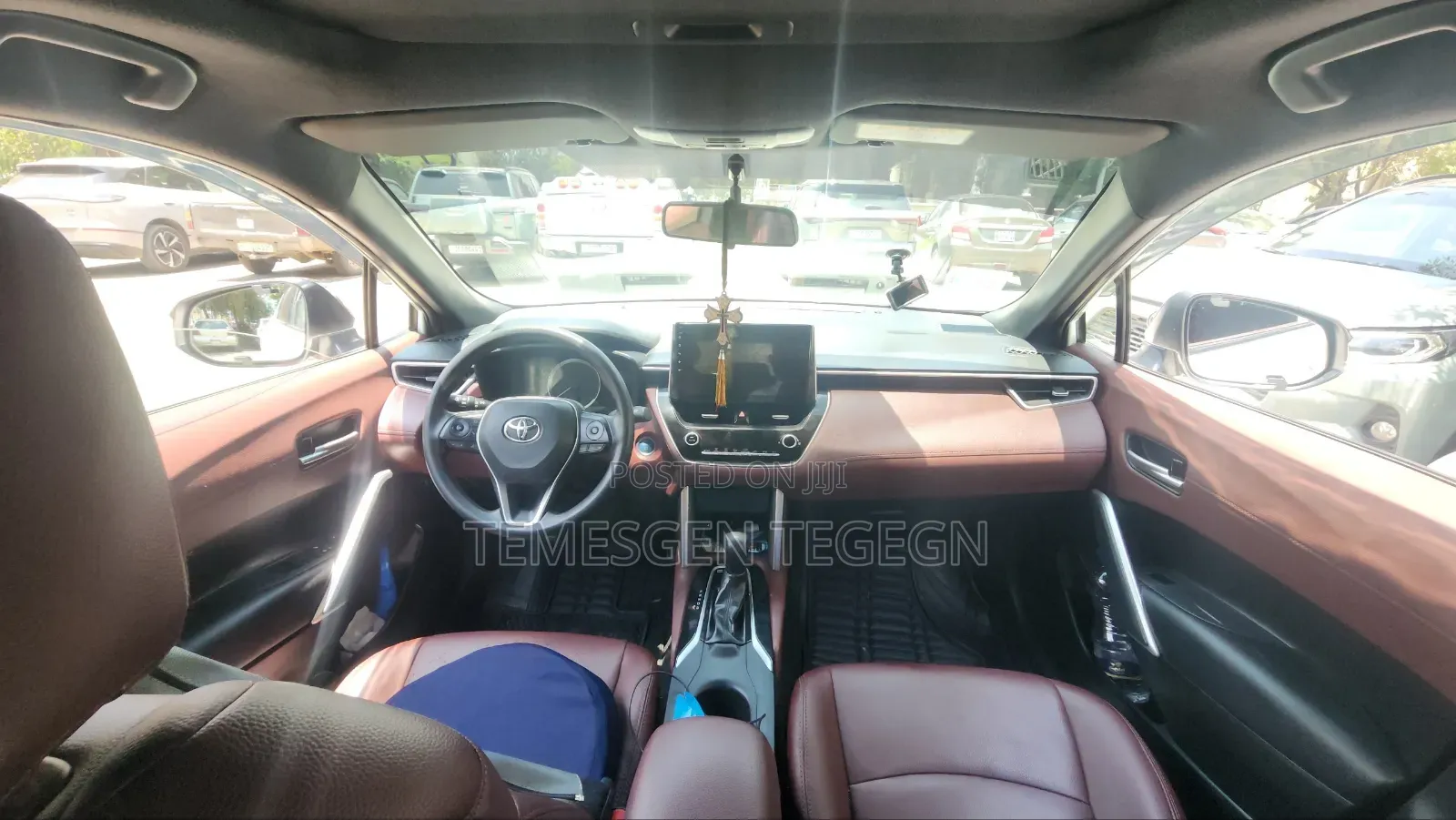 Toyota Corolla Hybrid 2024 White