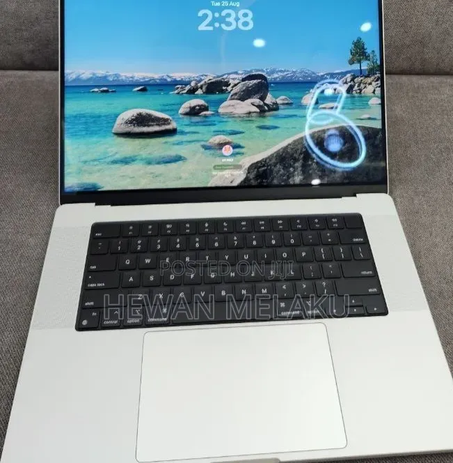 New Laptop Apple MacBook Pro 2021 M1 16GB Apple M1 Pro SSD 1T