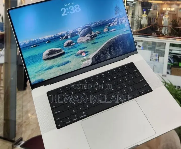 New Laptop Apple MacBook Pro 2021 M1 16GB Apple M1 Pro SSD 1T