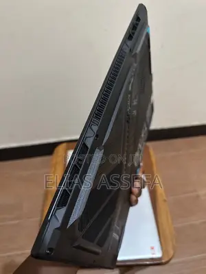 New Laptop Gigabyte GAMING A16 16GB AMD Ryzen 7 SSD 1T