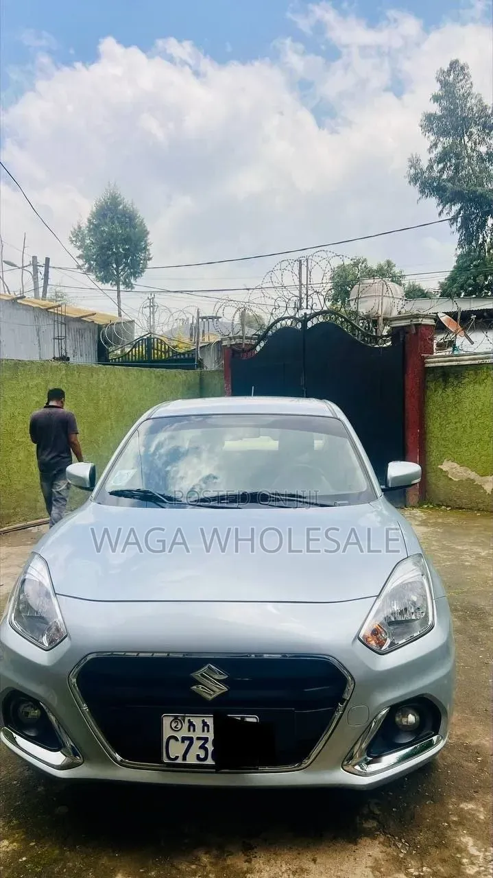 Suzuki Dzire 2024 Silver