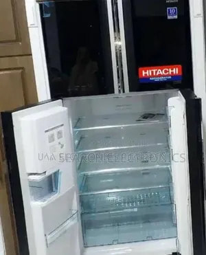HITACHI 710 Liter Refrigerator