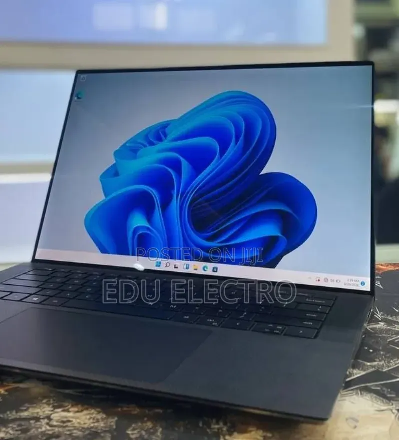 New Laptop Dell Precision 5540 16GB Intel Core i7 SSD 512GB