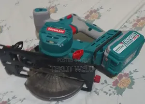 Cordless Saw