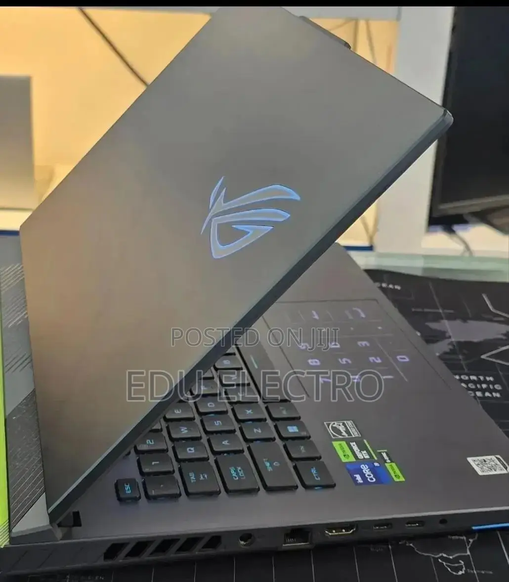 New Laptop Asus ROG Strix G15 16GB Intel Core i9 SSD 1T
