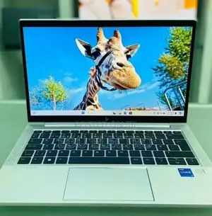 New Laptop HP EliteBook 830 G8 16GB Intel Core i5 SSD 512GB