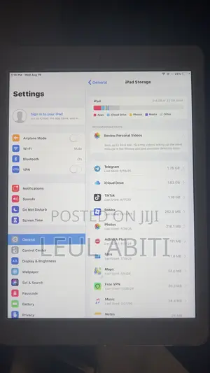 Apple iPad Air 32 GB Gray