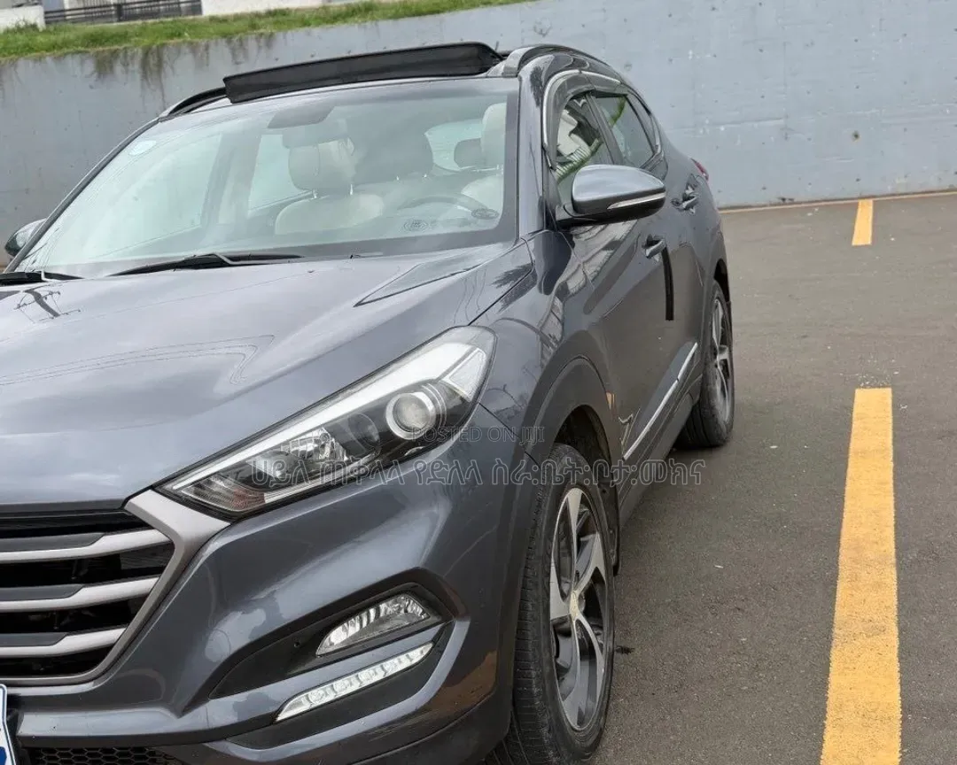 Hyundai Tucson 2018 Maroon