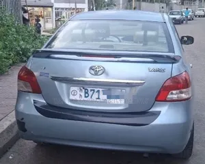 Toyota Yaris 2010 Blue