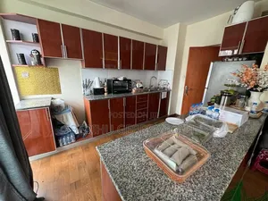 3bdrm Villa in ኣስኮ, Gullele for rent