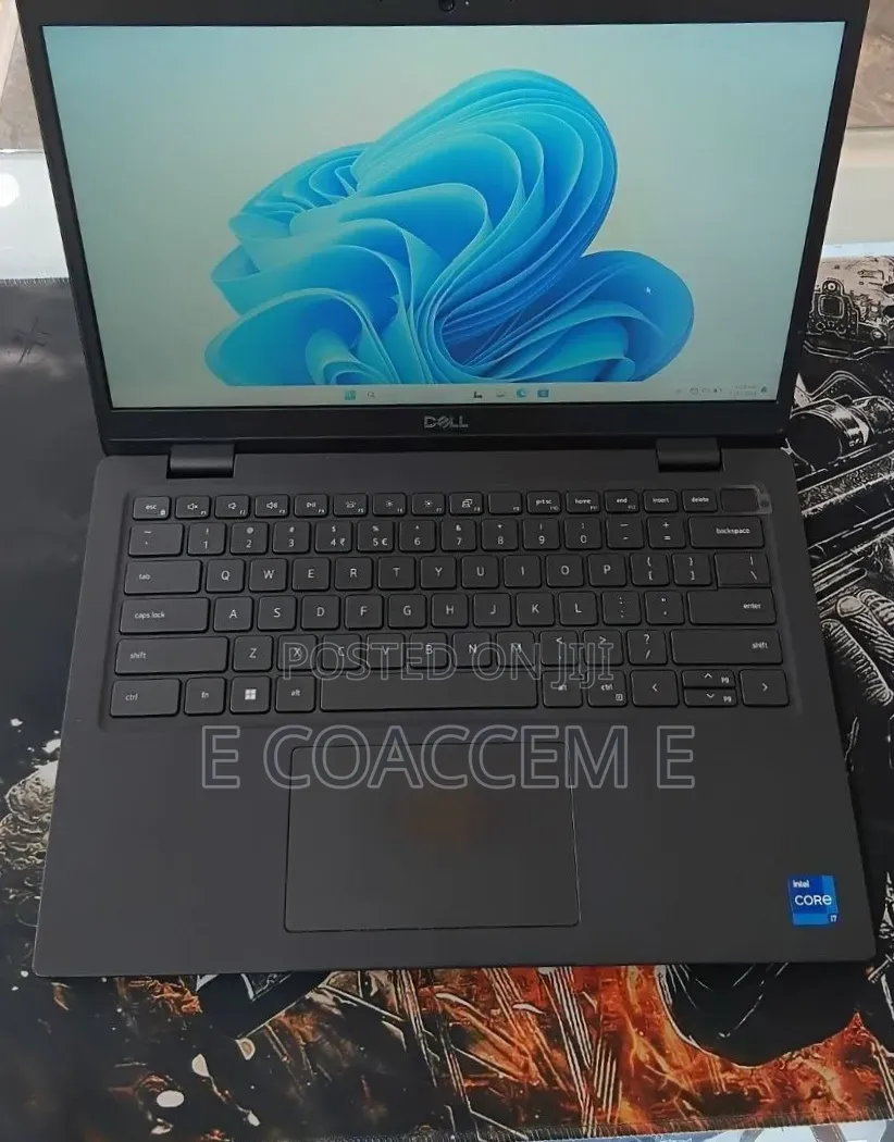 New Laptop Dell 16GB Intel Core i7 SSD 512GB