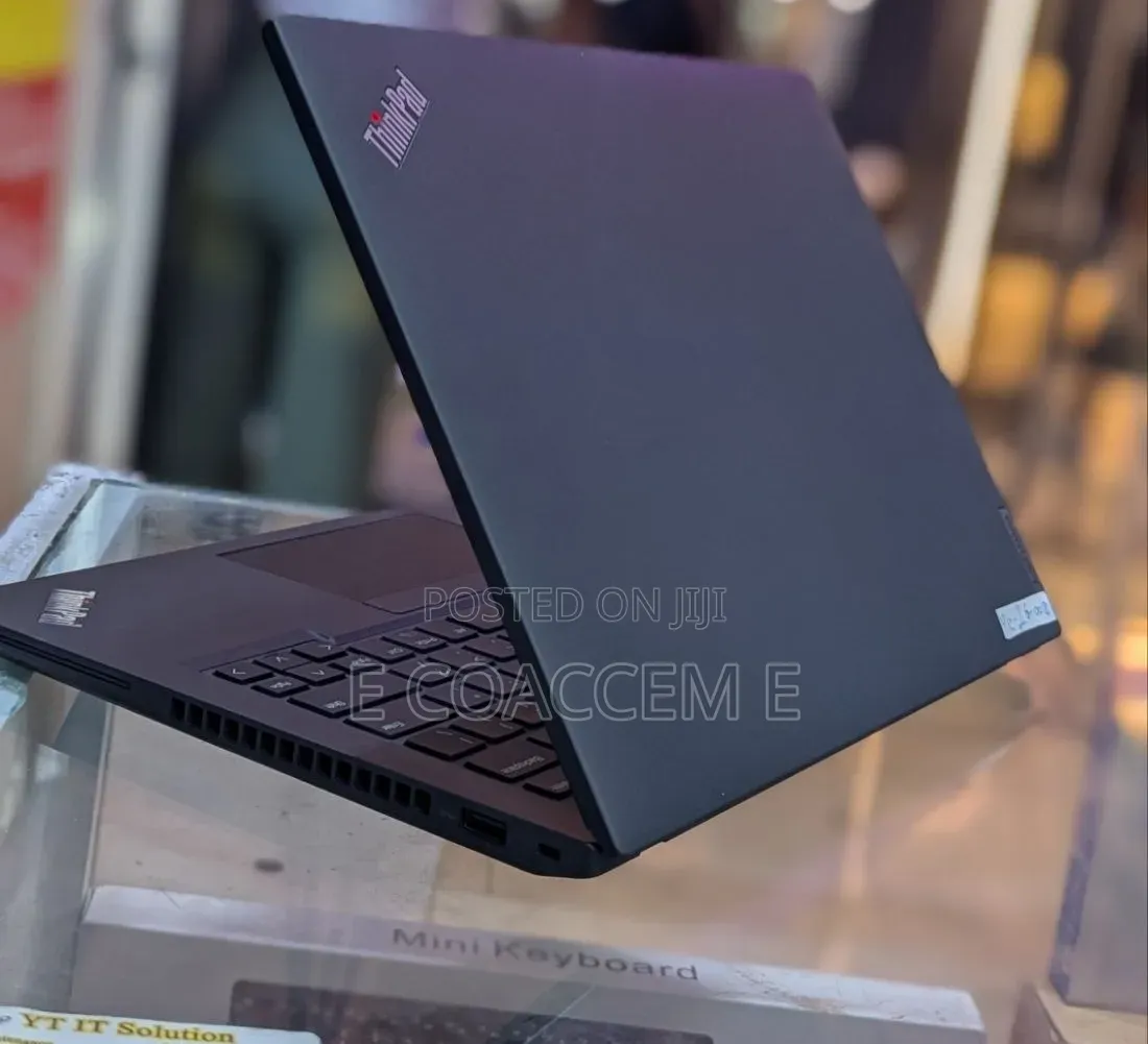 New Laptop Lenovo 16GB Intel Core i7 SSD 512GB
