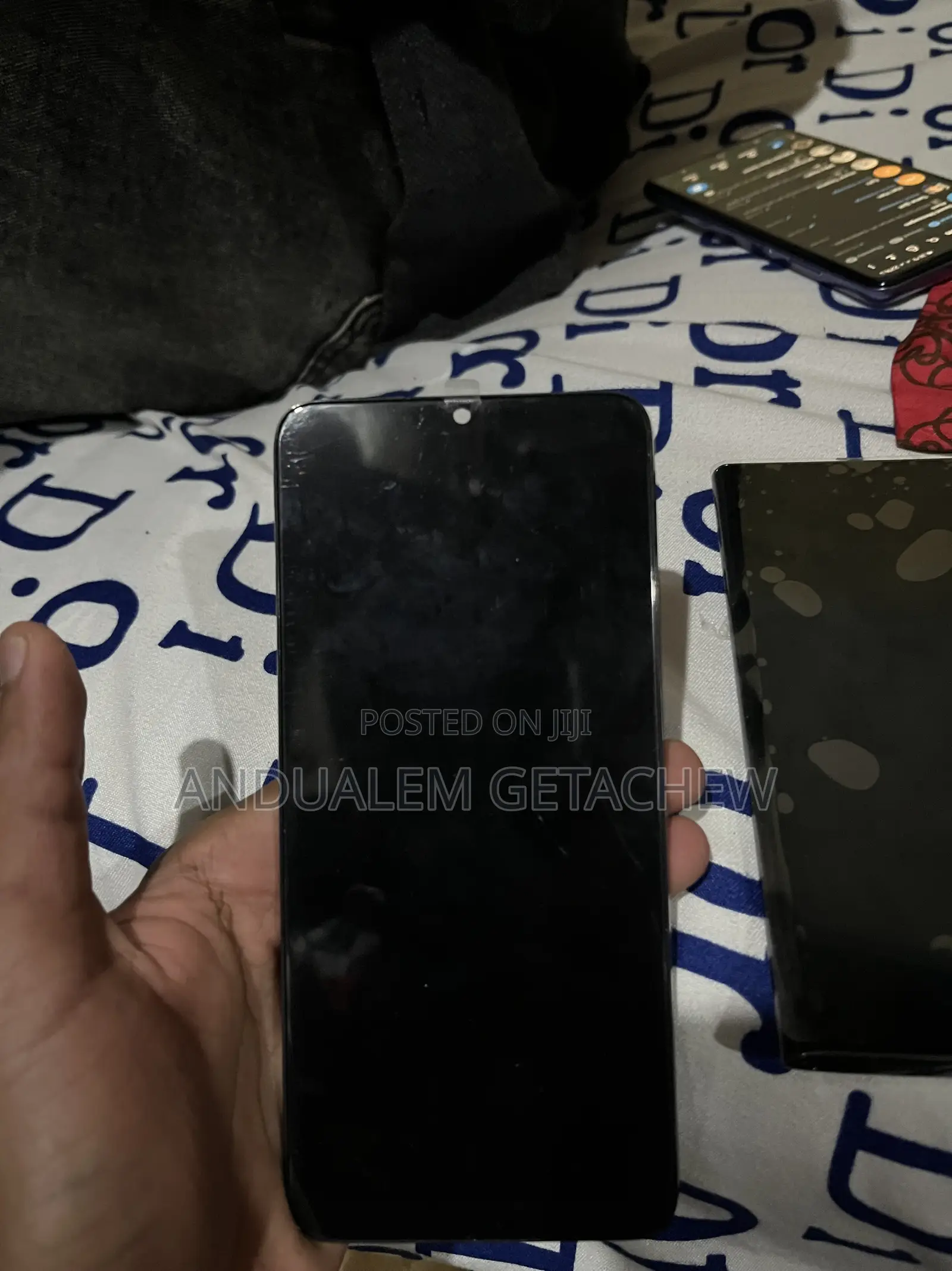 New Samsung Galaxy A70 128 GB Black