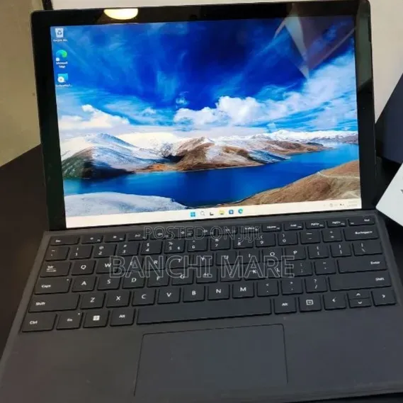 New Laptop Microsoft Surface Pro 7+ 16GB Intel Core i7 SSD 512GB